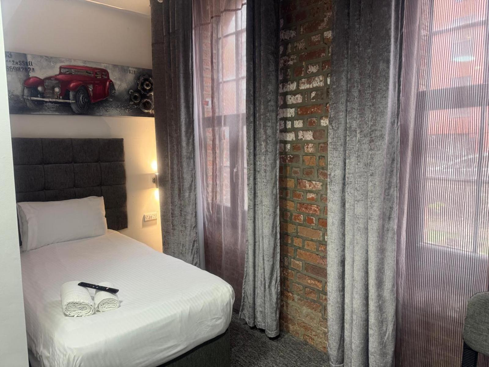 Hotel Trivelles Regency, Nottingham Extérieur photo